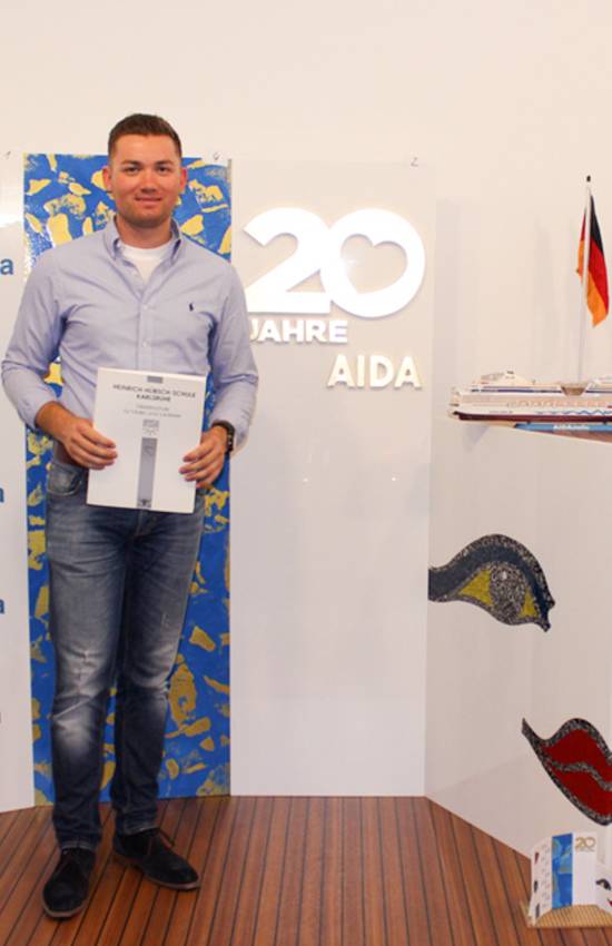 Tim Simon erwirbt den Meisterbrief